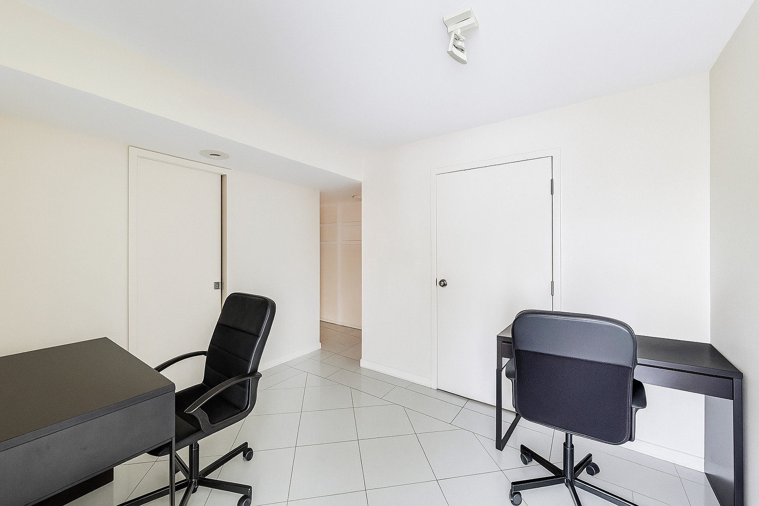 1440 N LAKE SHORE Drive Unit: 4BD