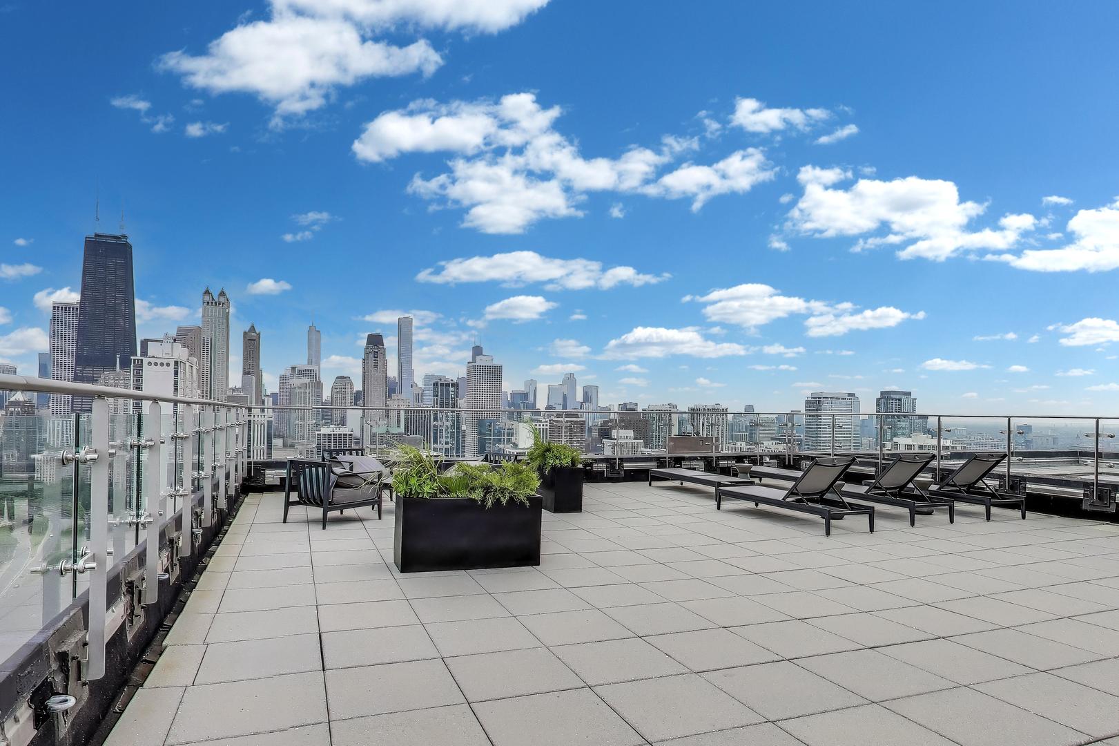1440 N LAKE SHORE Drive Unit: 4BD