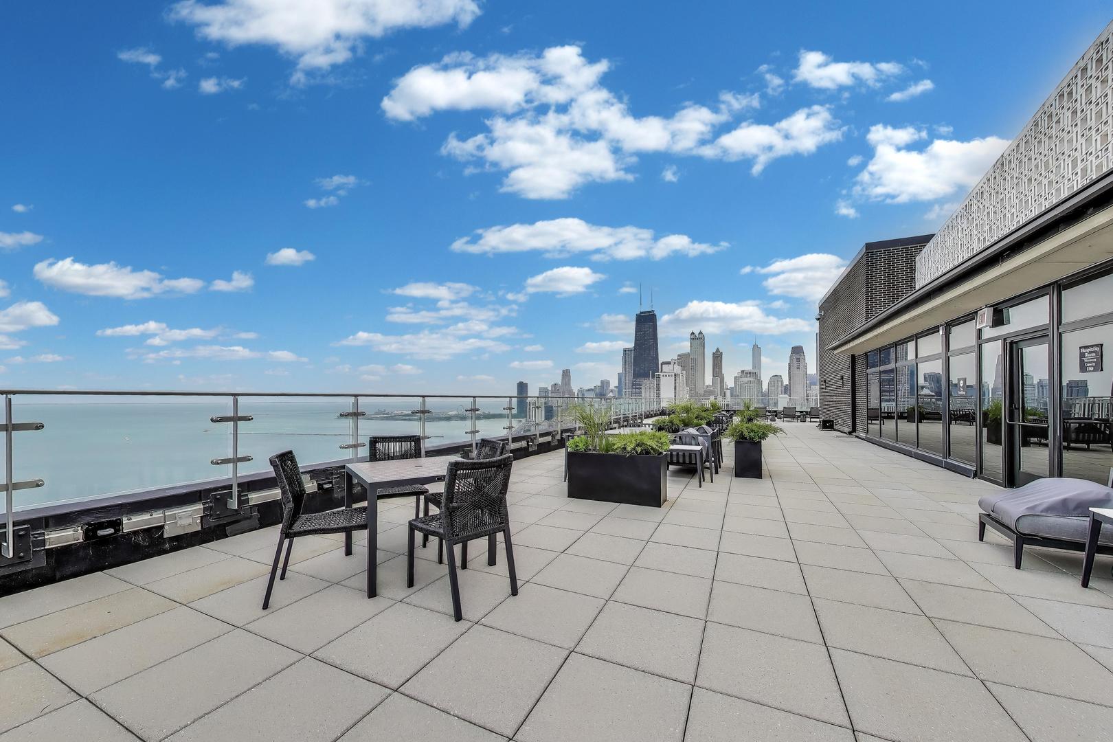 1440 N LAKE SHORE Drive Unit: 4BD