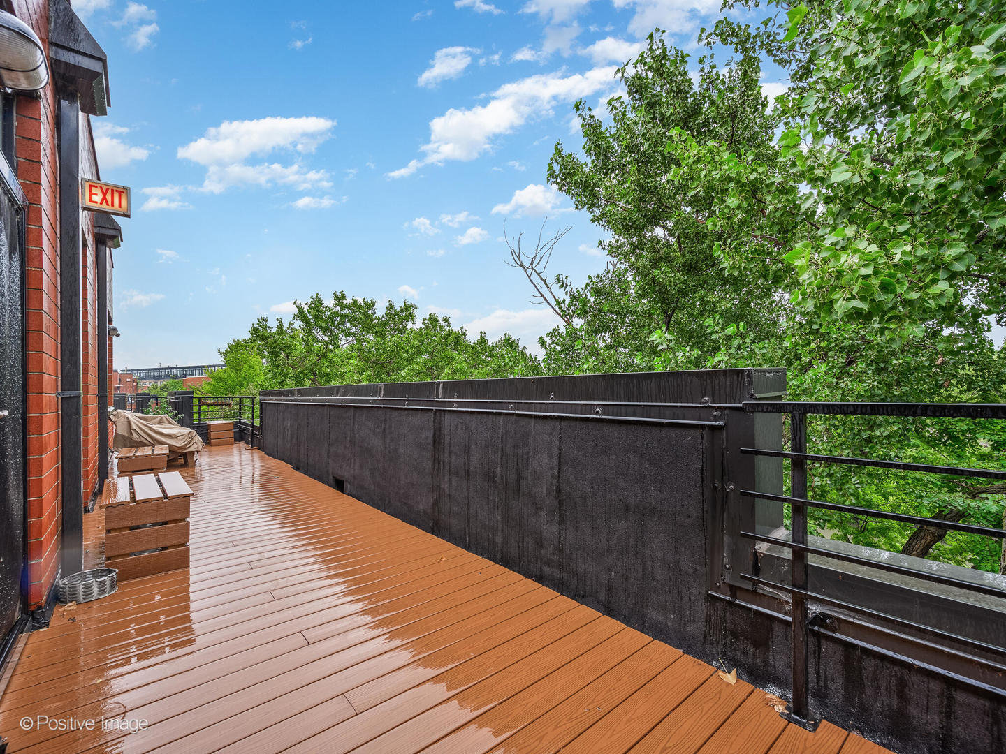 2834 N RIVERWALK Drive