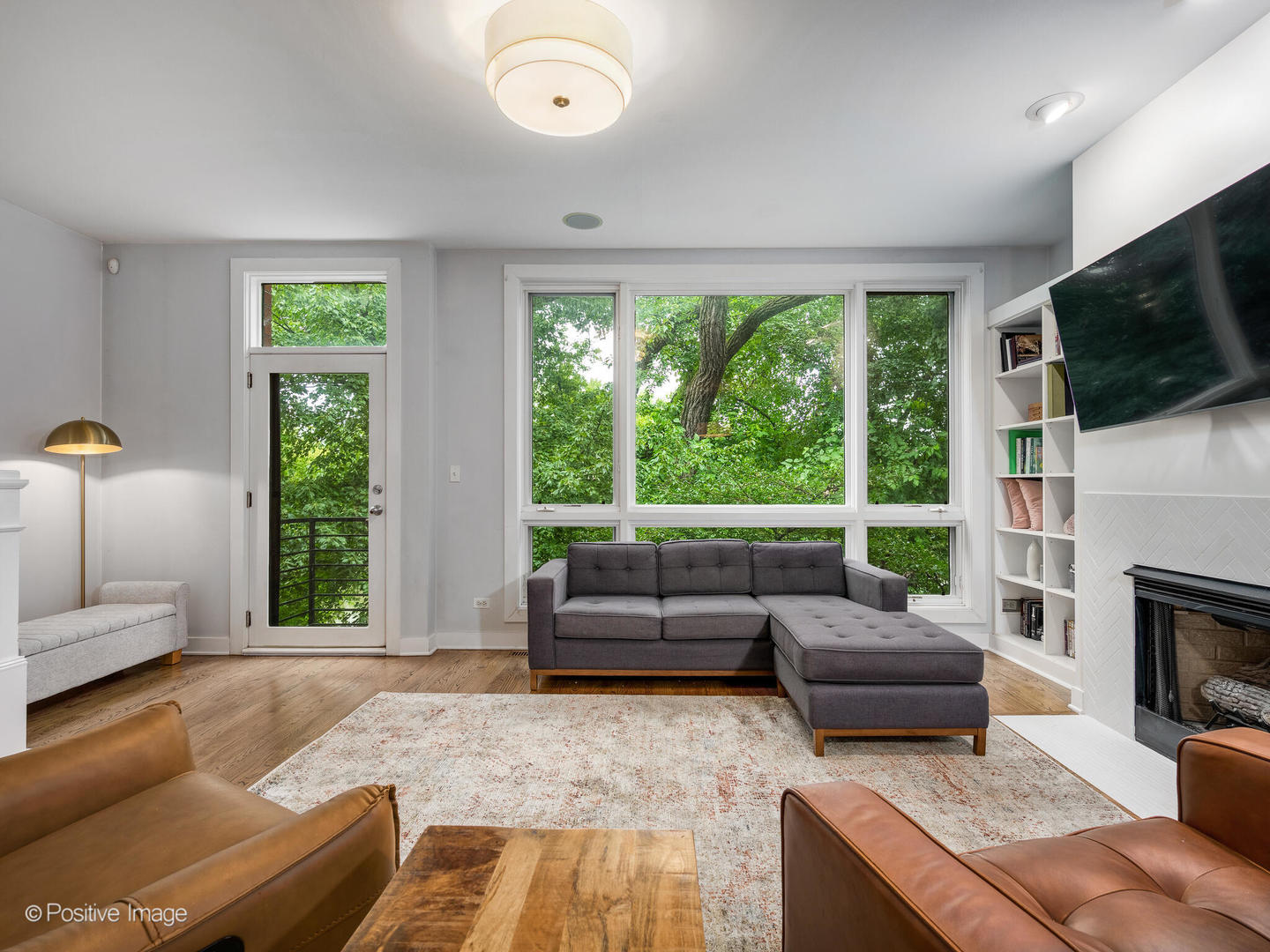 2834 N RIVERWALK Drive