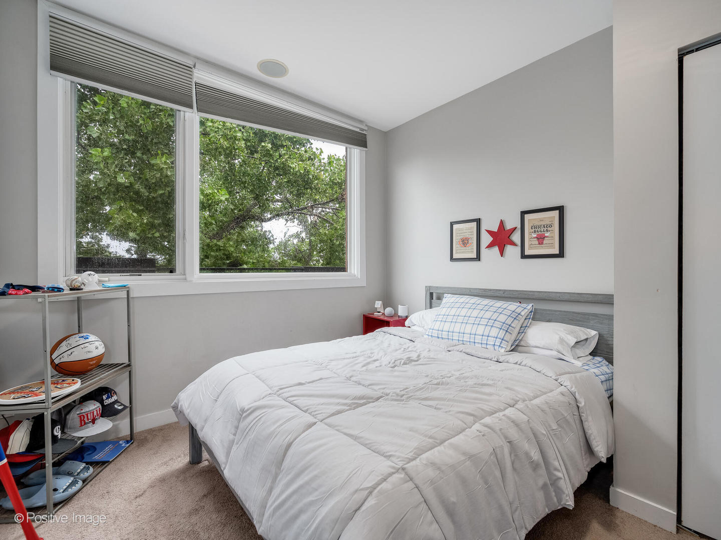 2834 N RIVERWALK Drive