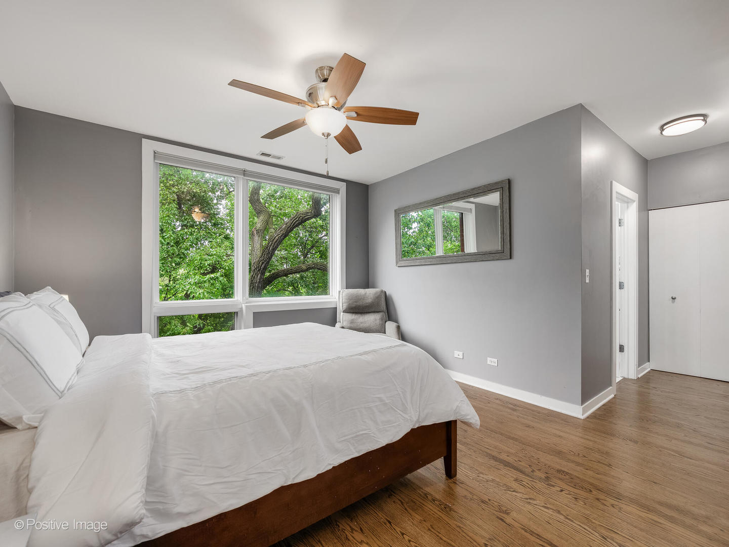 2834 N RIVERWALK Drive