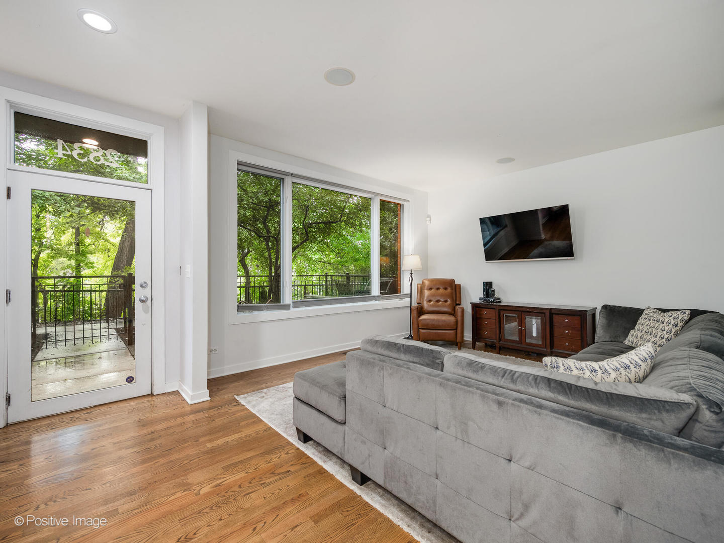 2834 N RIVERWALK Drive