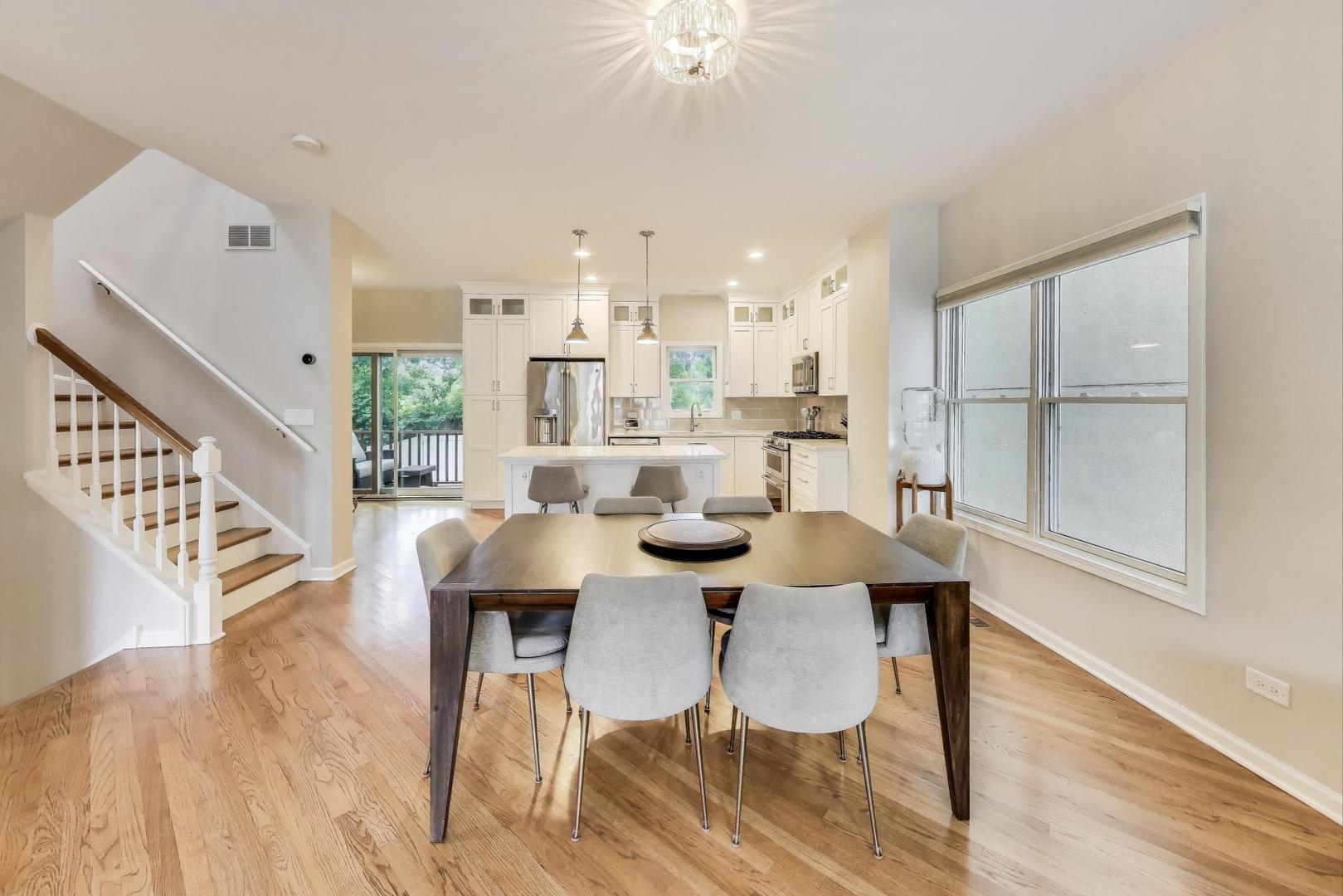 1800 W Diversey Parkway Unit: D