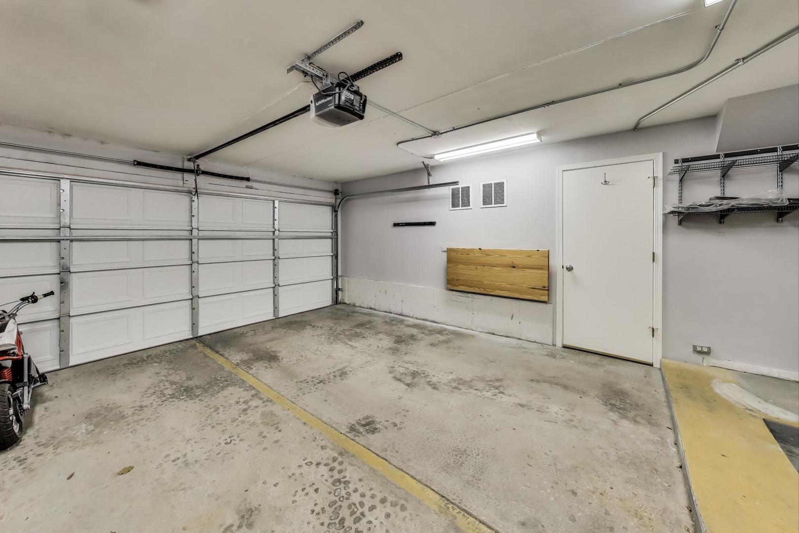 1800 W Diversey Parkway Unit: D