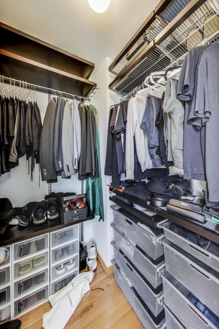 1800 W Diversey Parkway Unit: D