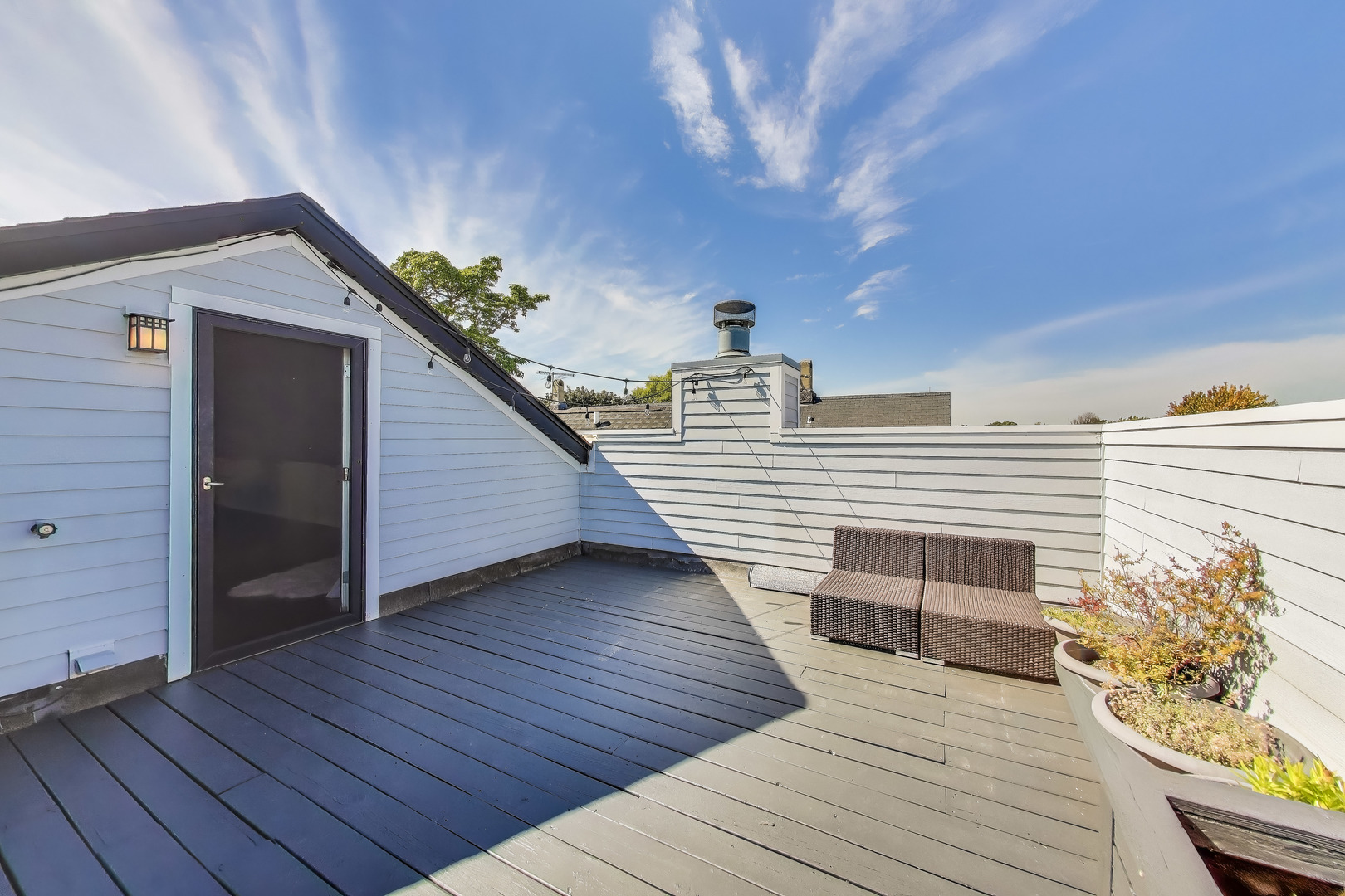 2118 W Melrose Street