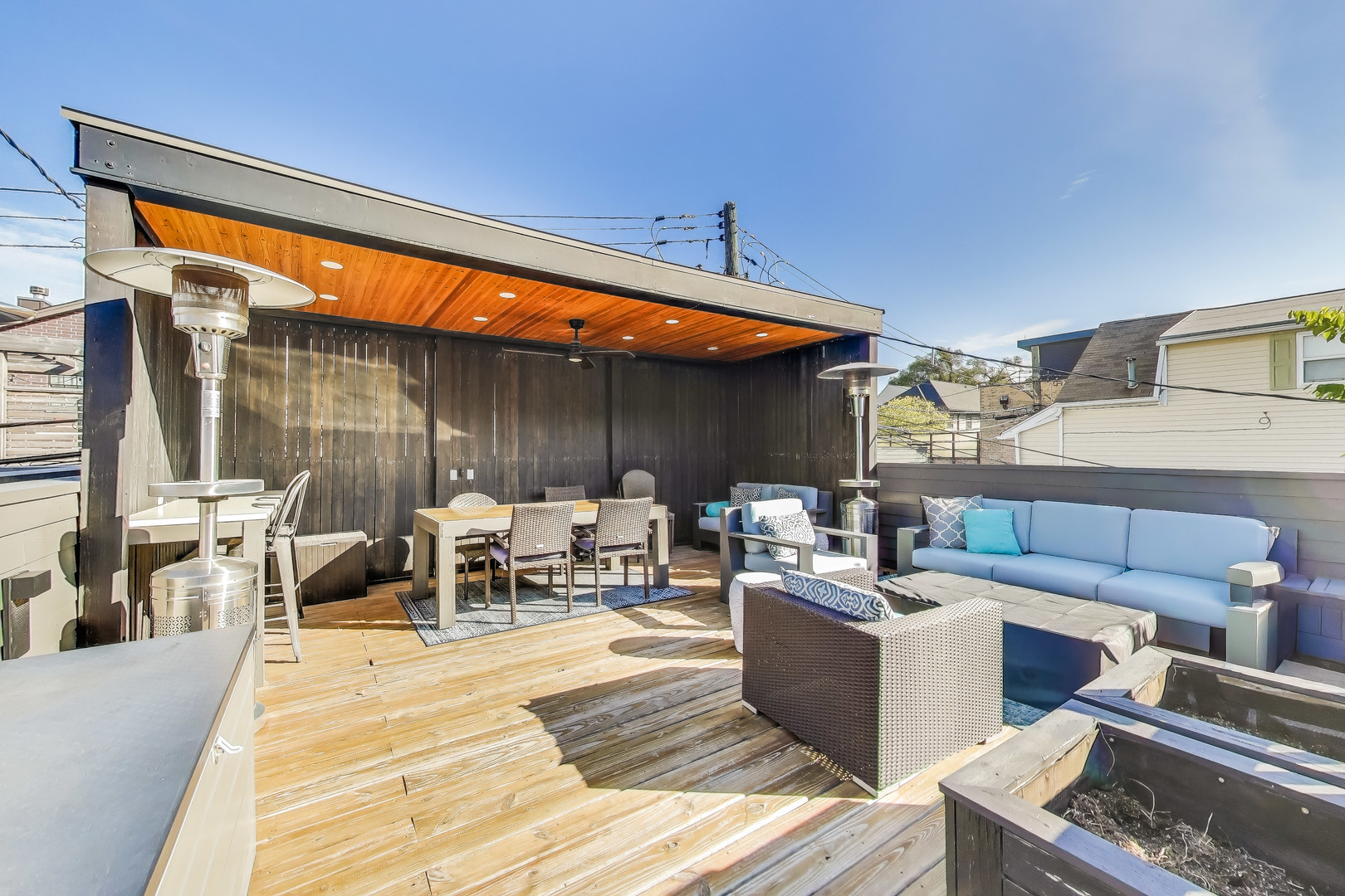 2118 W Melrose Street