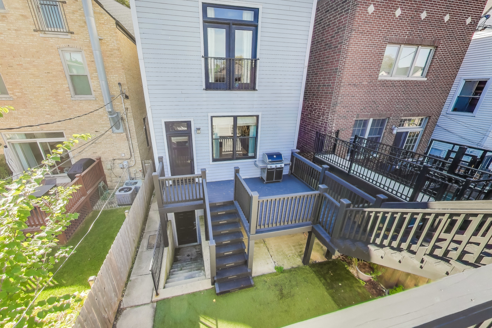 2118 W Melrose Street