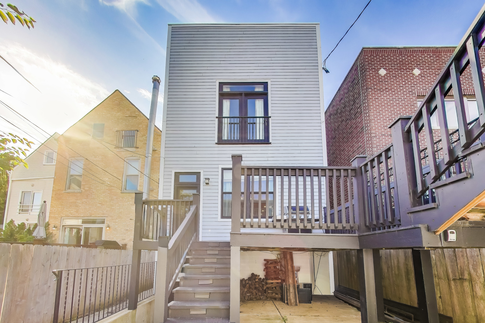 2118 W Melrose Street