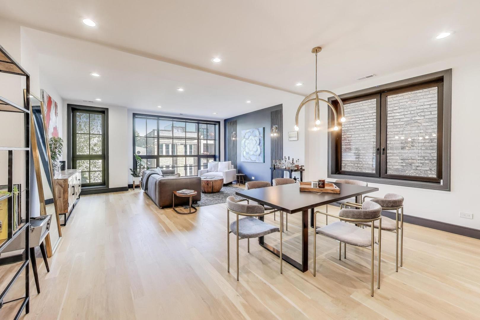 2141 W Belmont Avenue Unit: 3