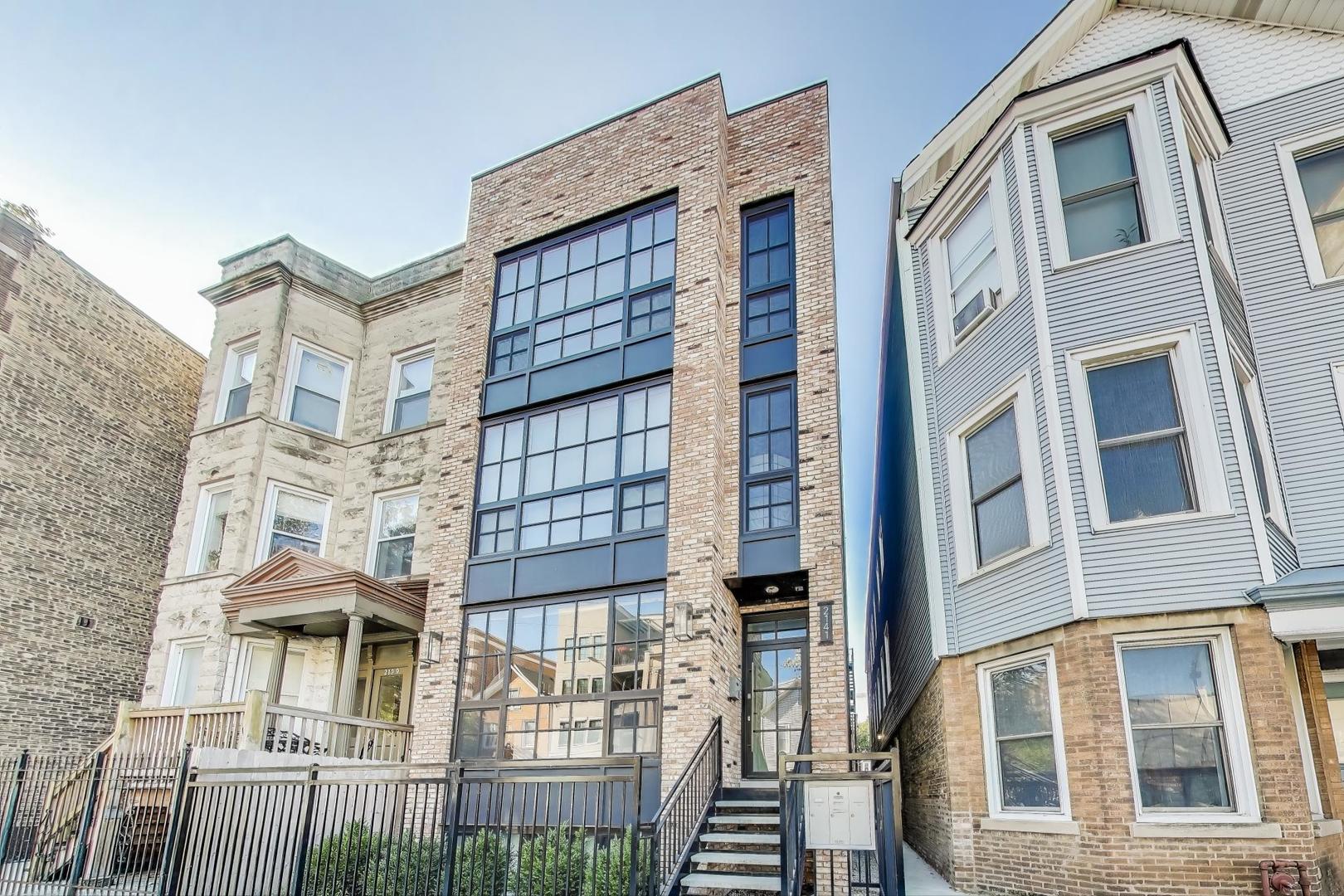2141 W Belmont Avenue Unit: 3
