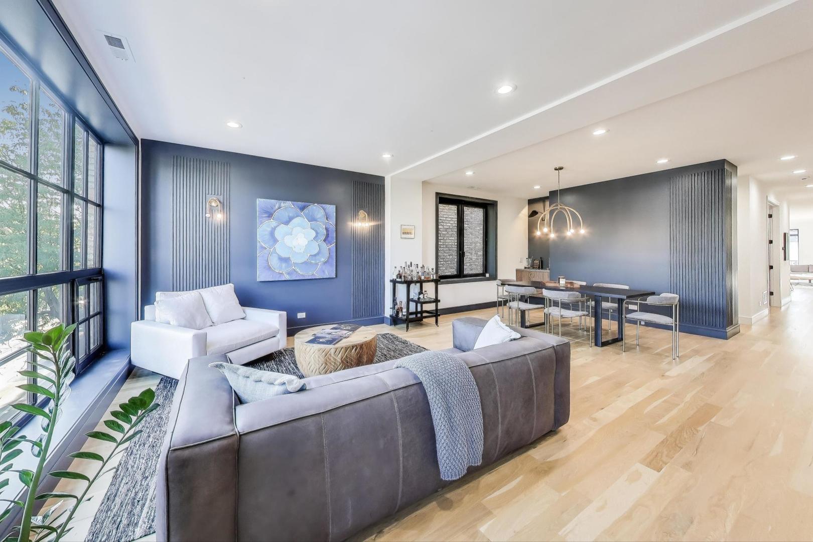 2141 W Belmont Avenue Unit: 3