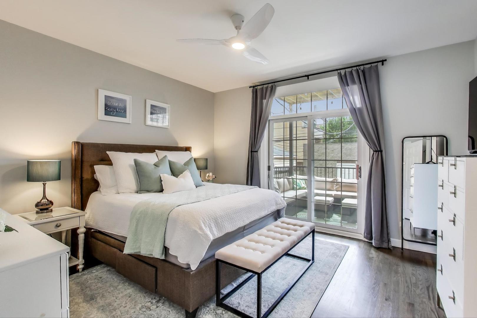 1645 W Addison Street Unit: 1