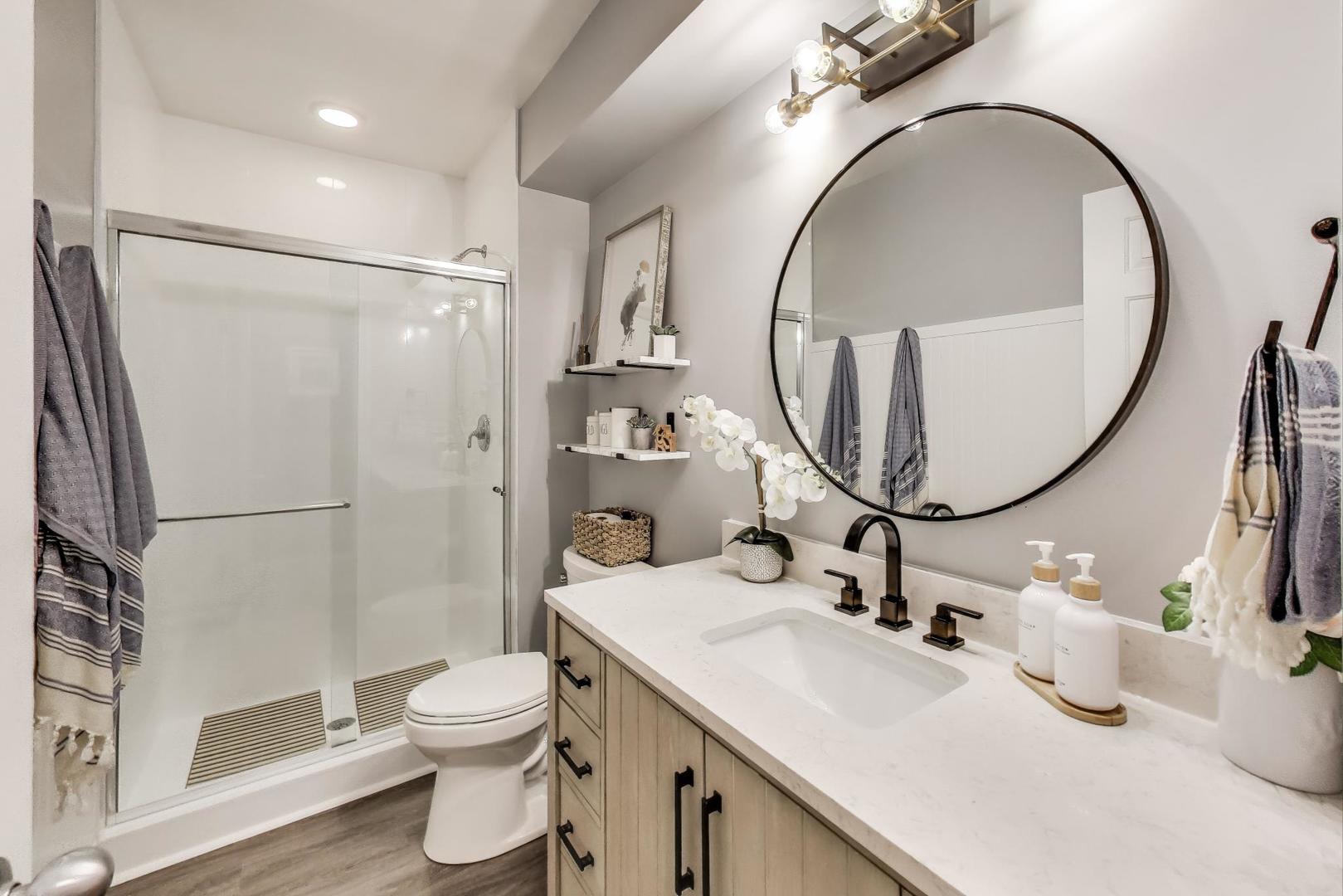 1645 W Addison Street Unit: 1