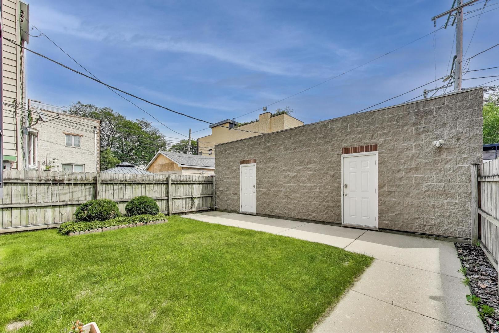 1645 W Addison Street Unit: 1