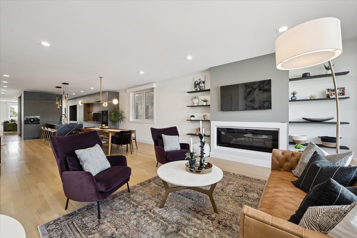 2149 W Belmont Avenue Unit: 3W