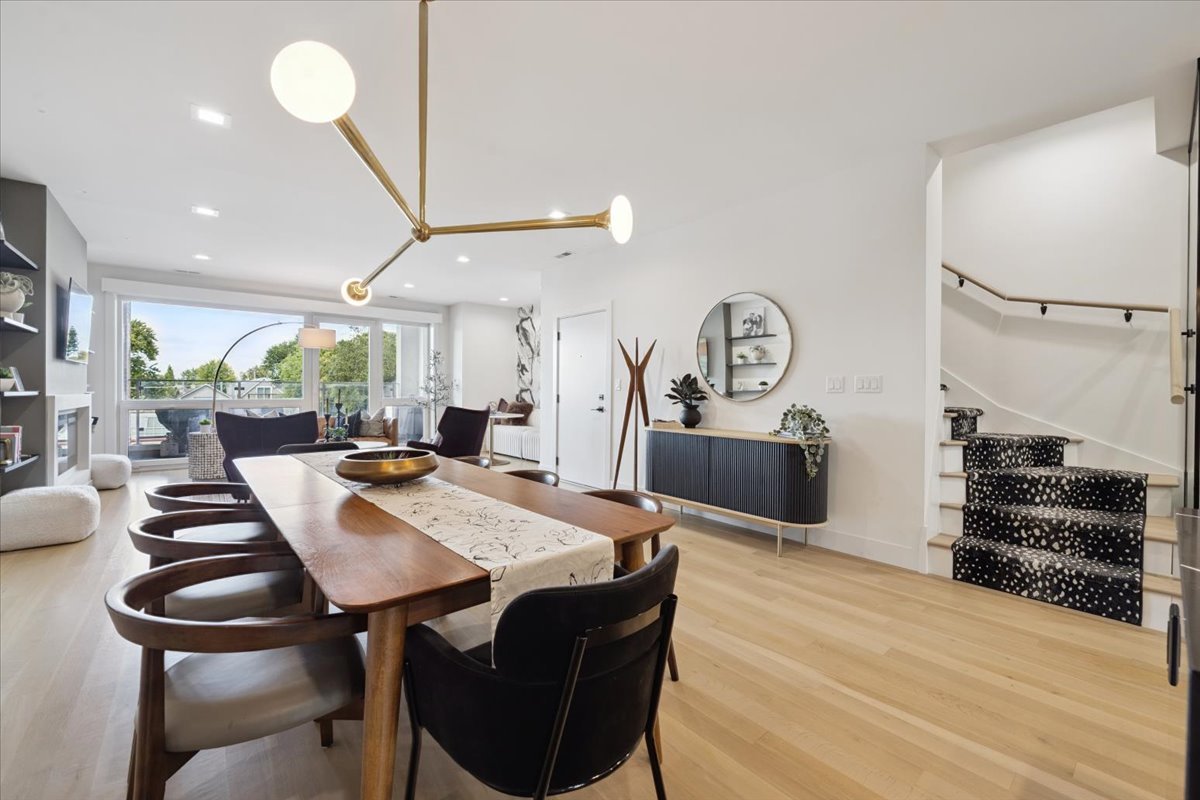 2149 W Belmont Avenue Unit: 3W