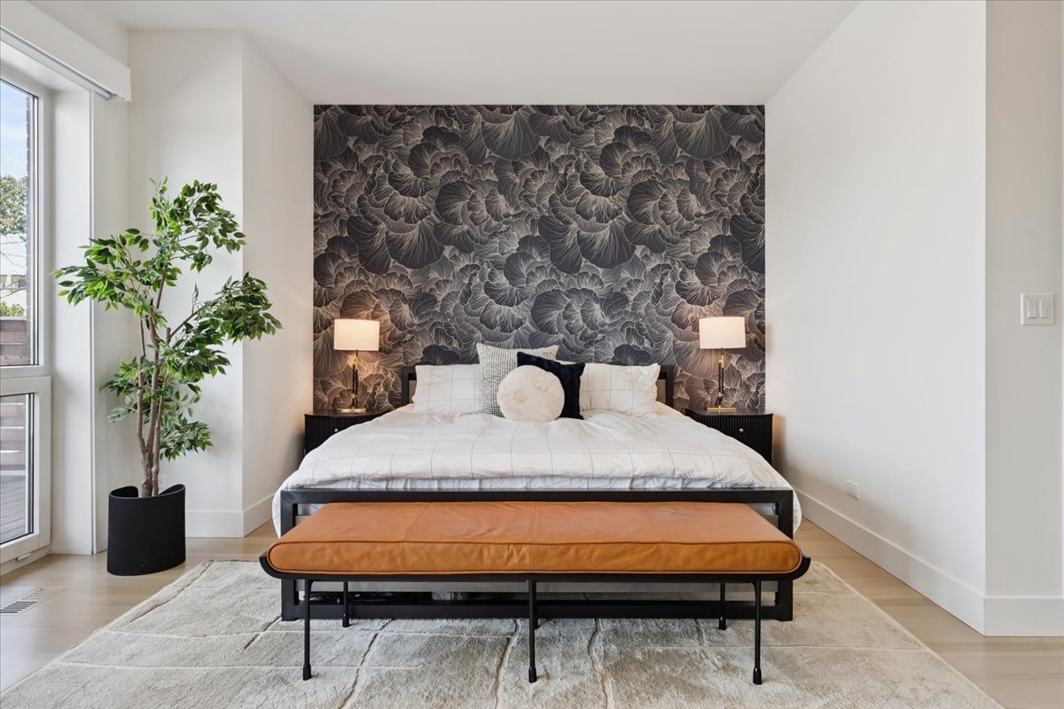 2149 W Belmont Avenue Unit: 3W