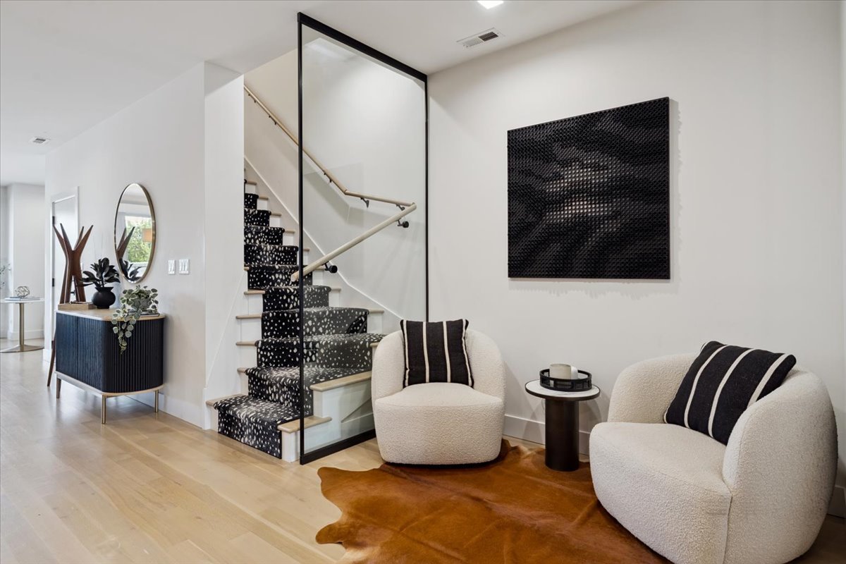 2149 W Belmont Avenue Unit: 3W