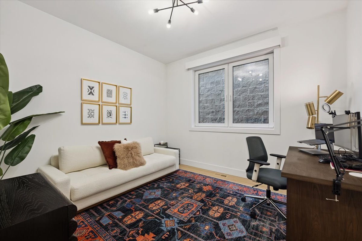 2149 W Belmont Avenue Unit: 3W