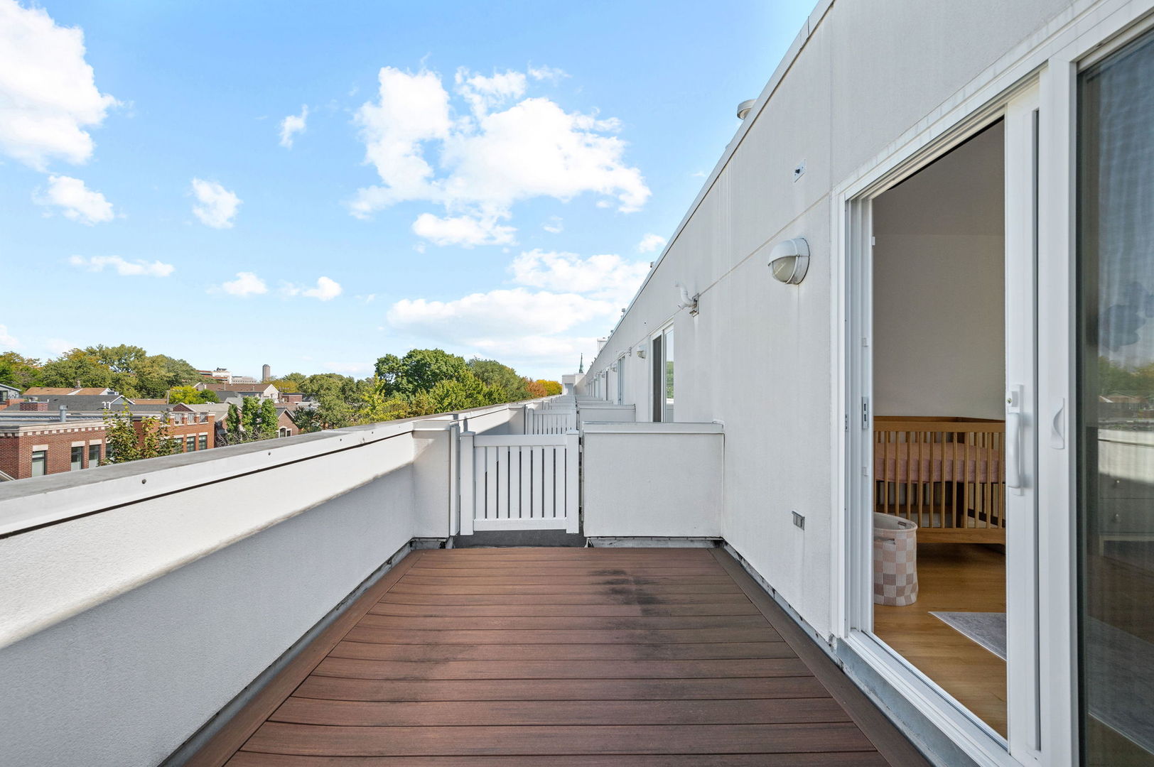 1759 W Wellington Avenue