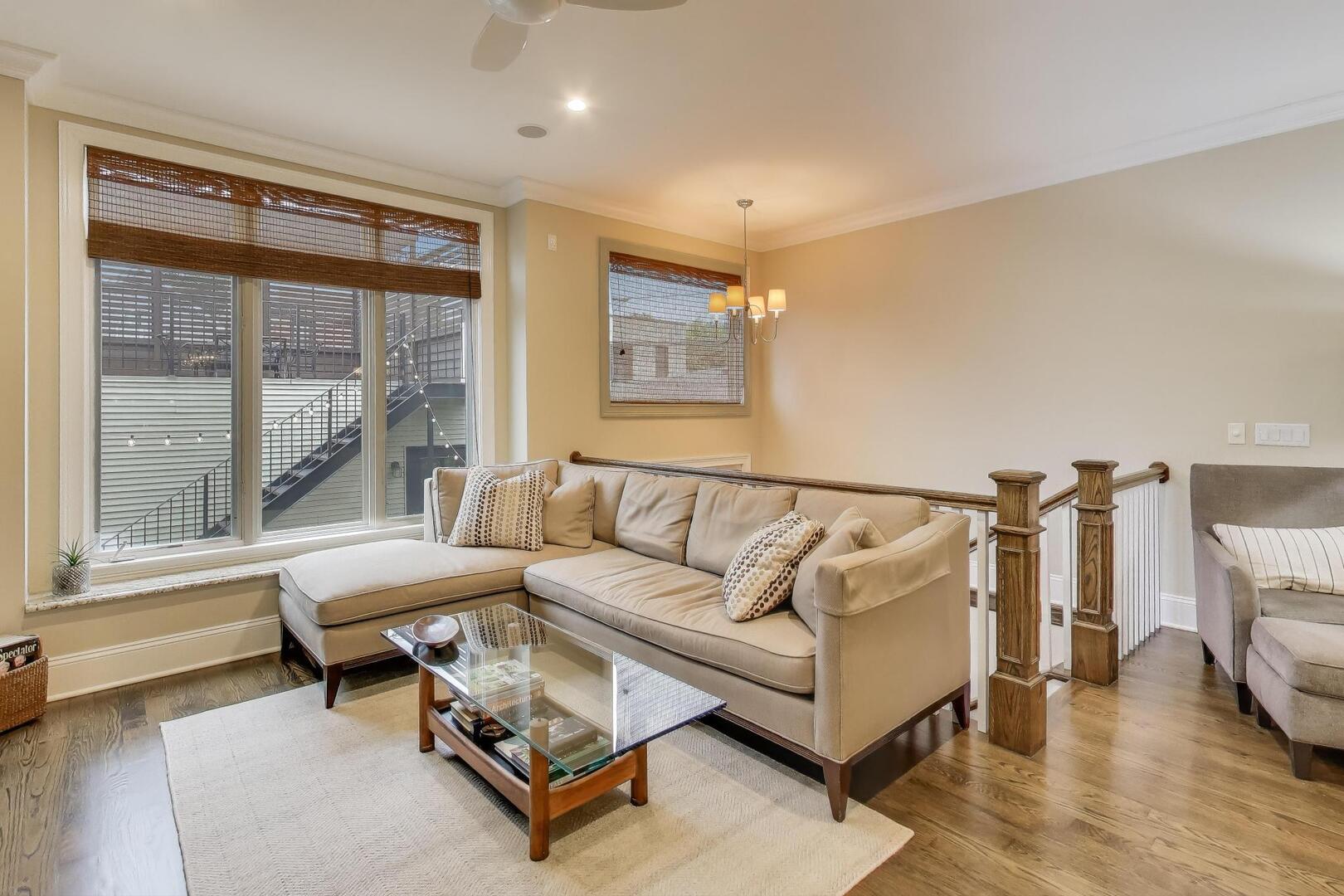 3418 N HAMILTON Avenue