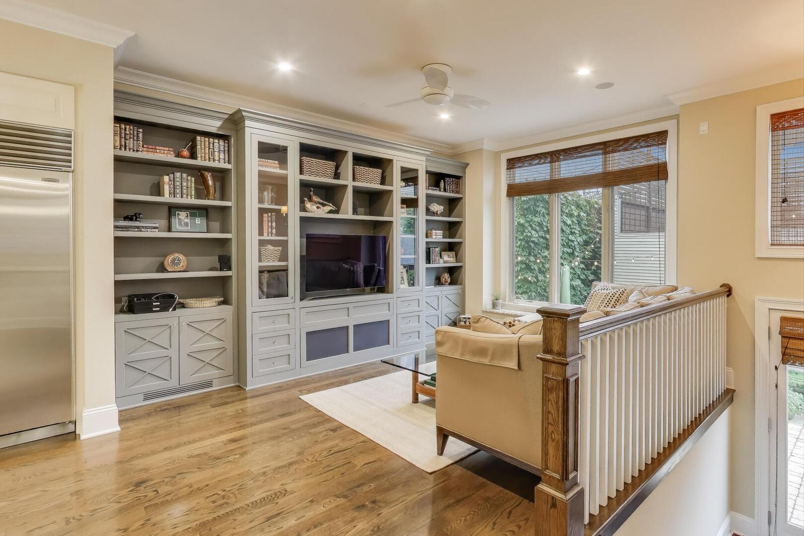 3418 N HAMILTON Avenue