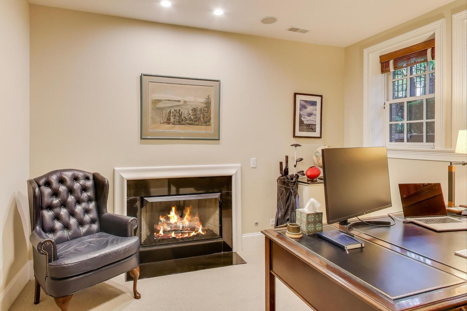 3418 N HAMILTON Avenue