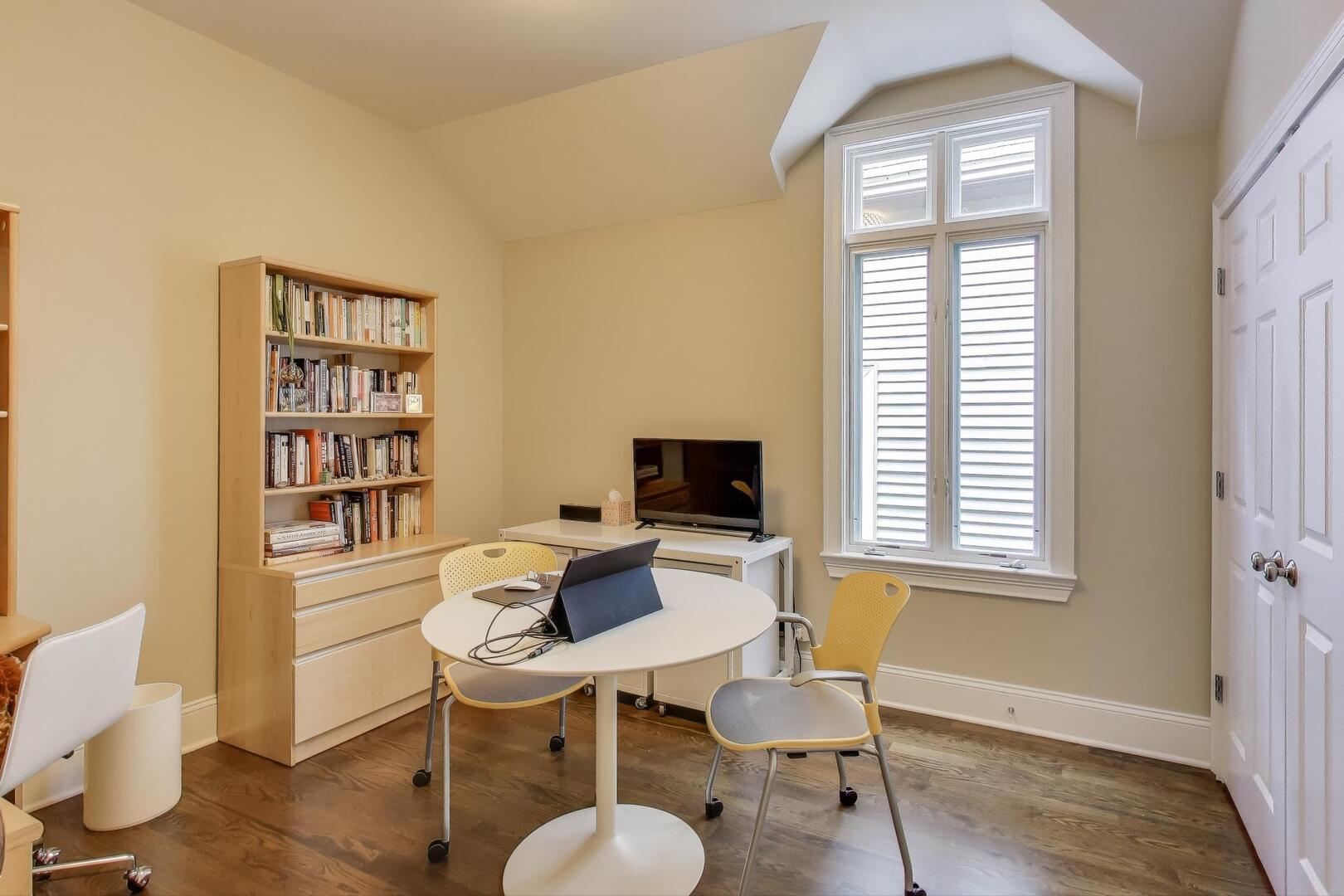 3418 N HAMILTON Avenue