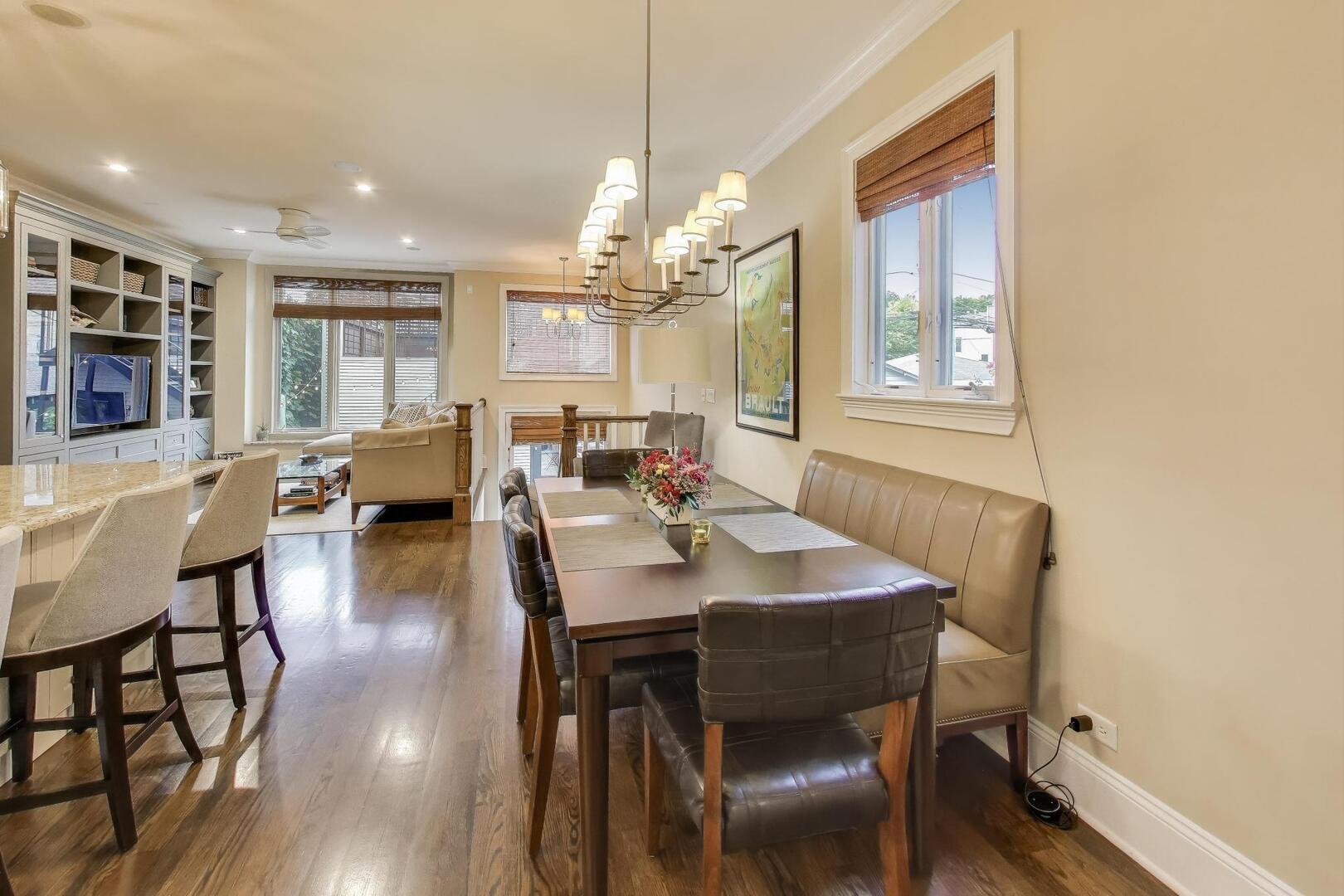 3418 N HAMILTON Avenue