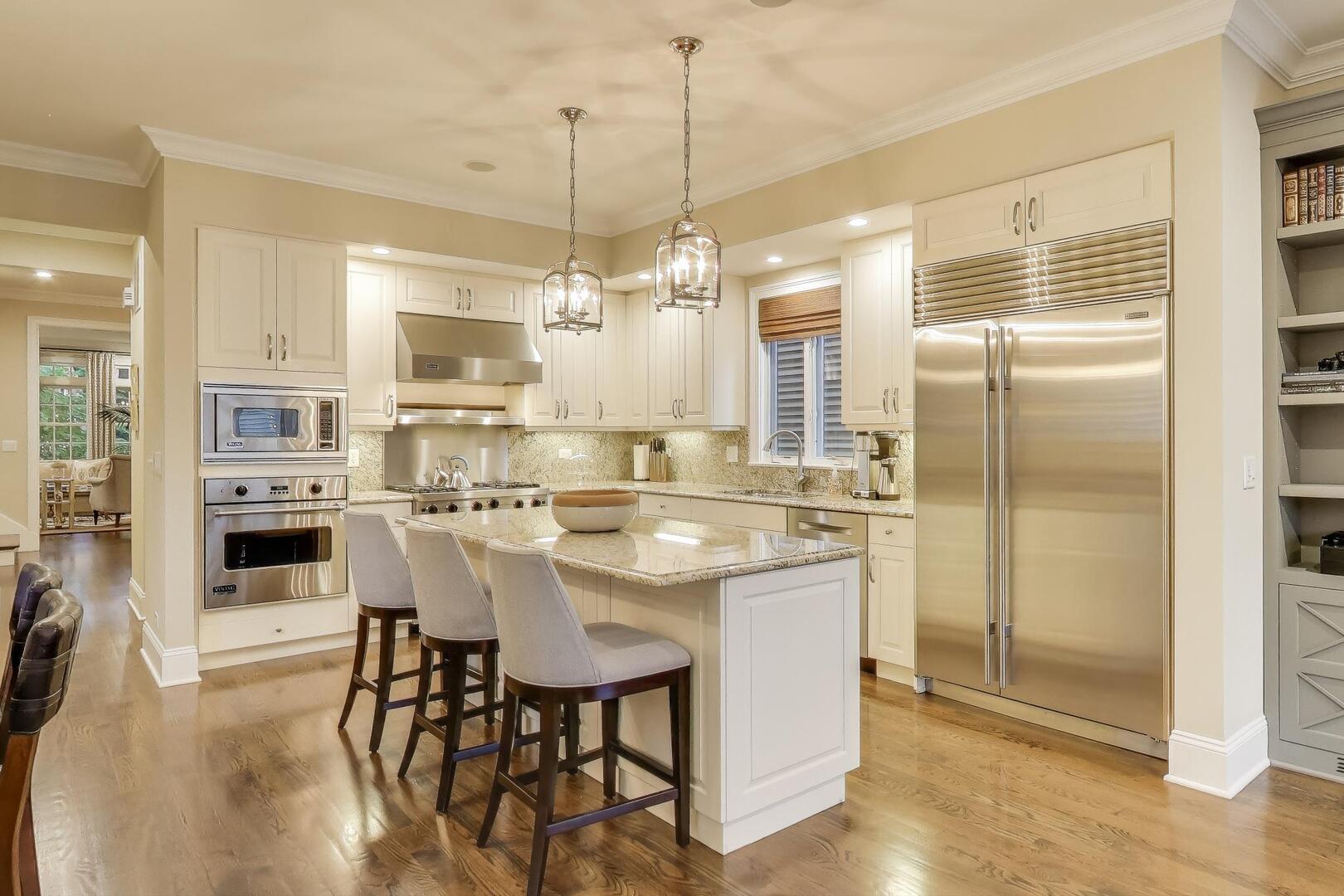 3418 N HAMILTON Avenue