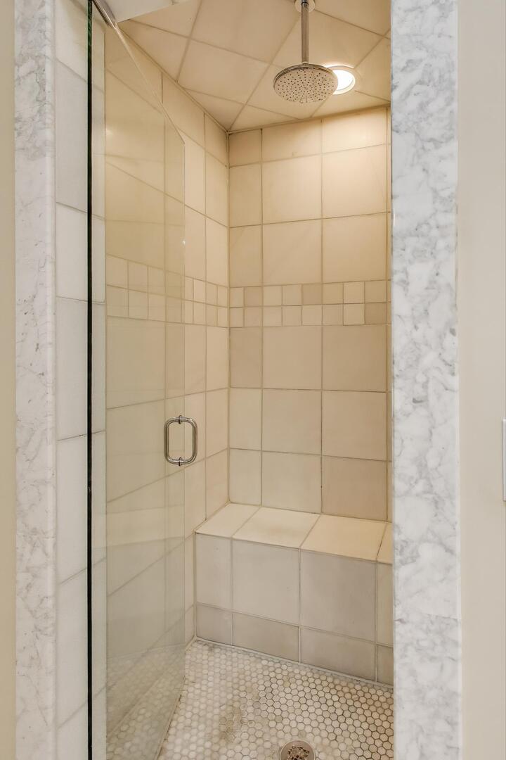 3418 N HAMILTON Avenue