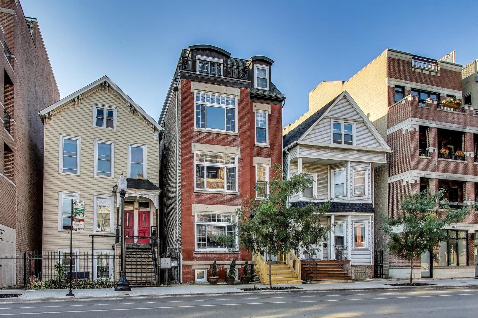 1437 W Belmont Avenue Unit: 4