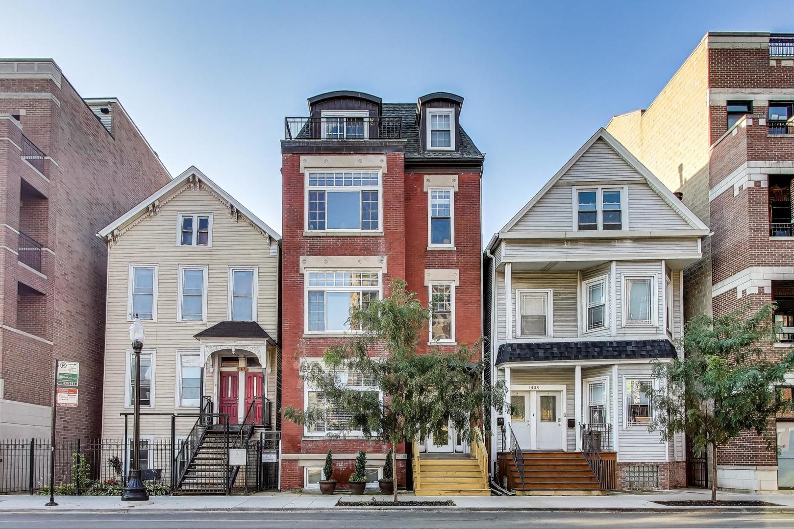 1437 W Belmont Avenue Unit: 4