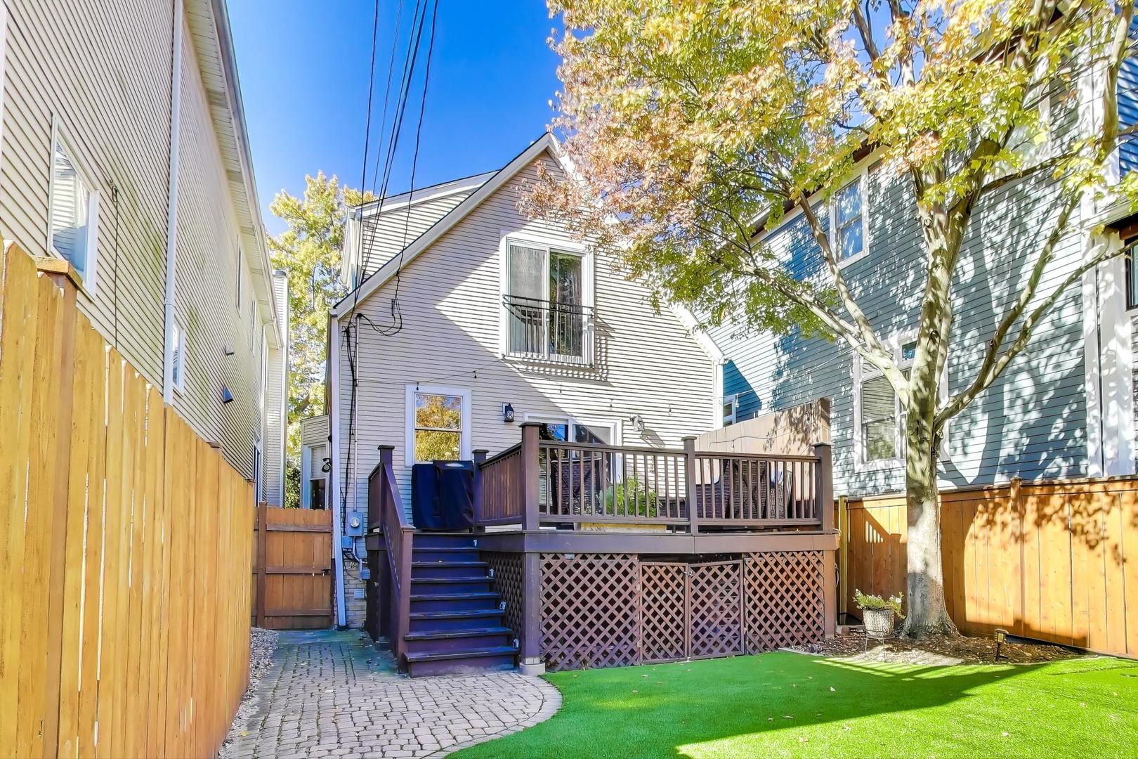 4333 N Oakley Avenue