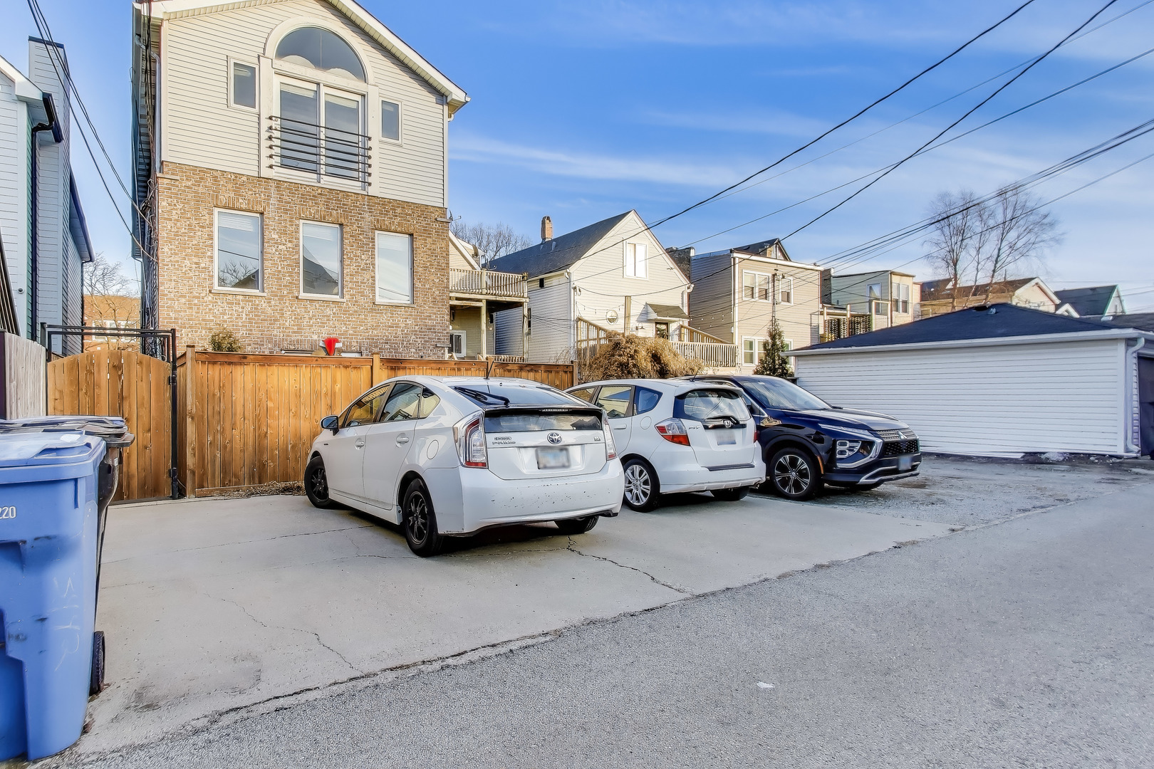 3442 N DAMEN Avenue Unit: 3