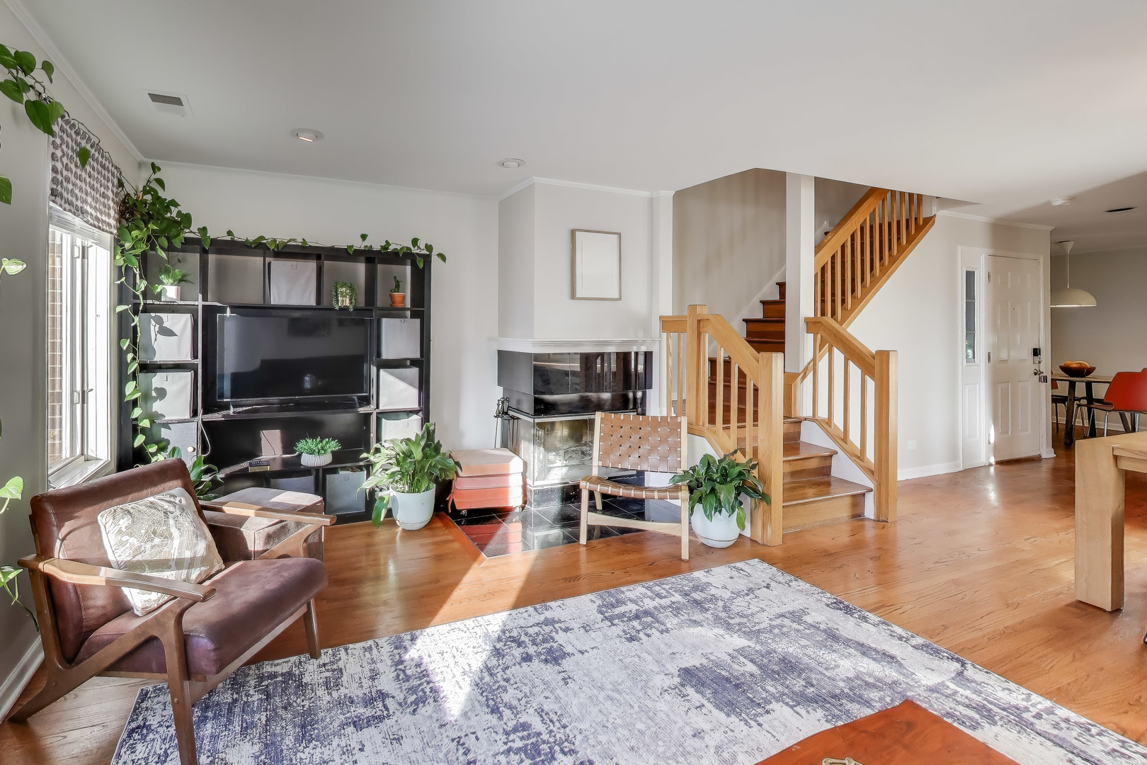 3442 N DAMEN Avenue Unit: 3