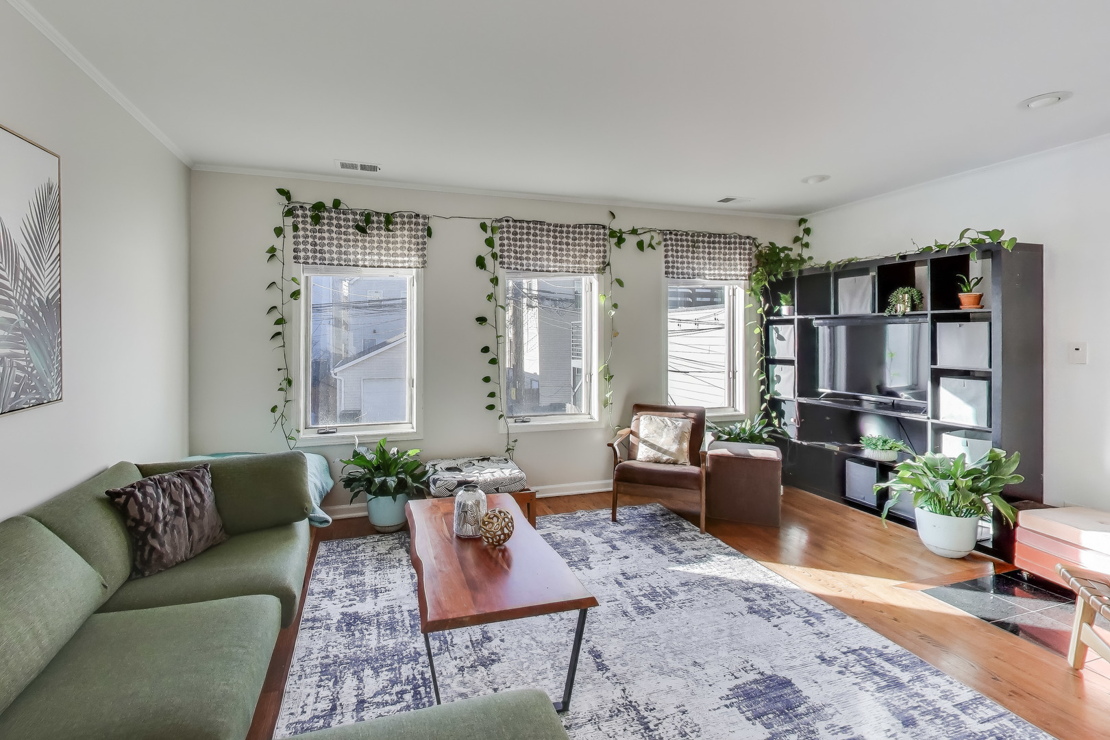 3442 N DAMEN Avenue Unit: 3