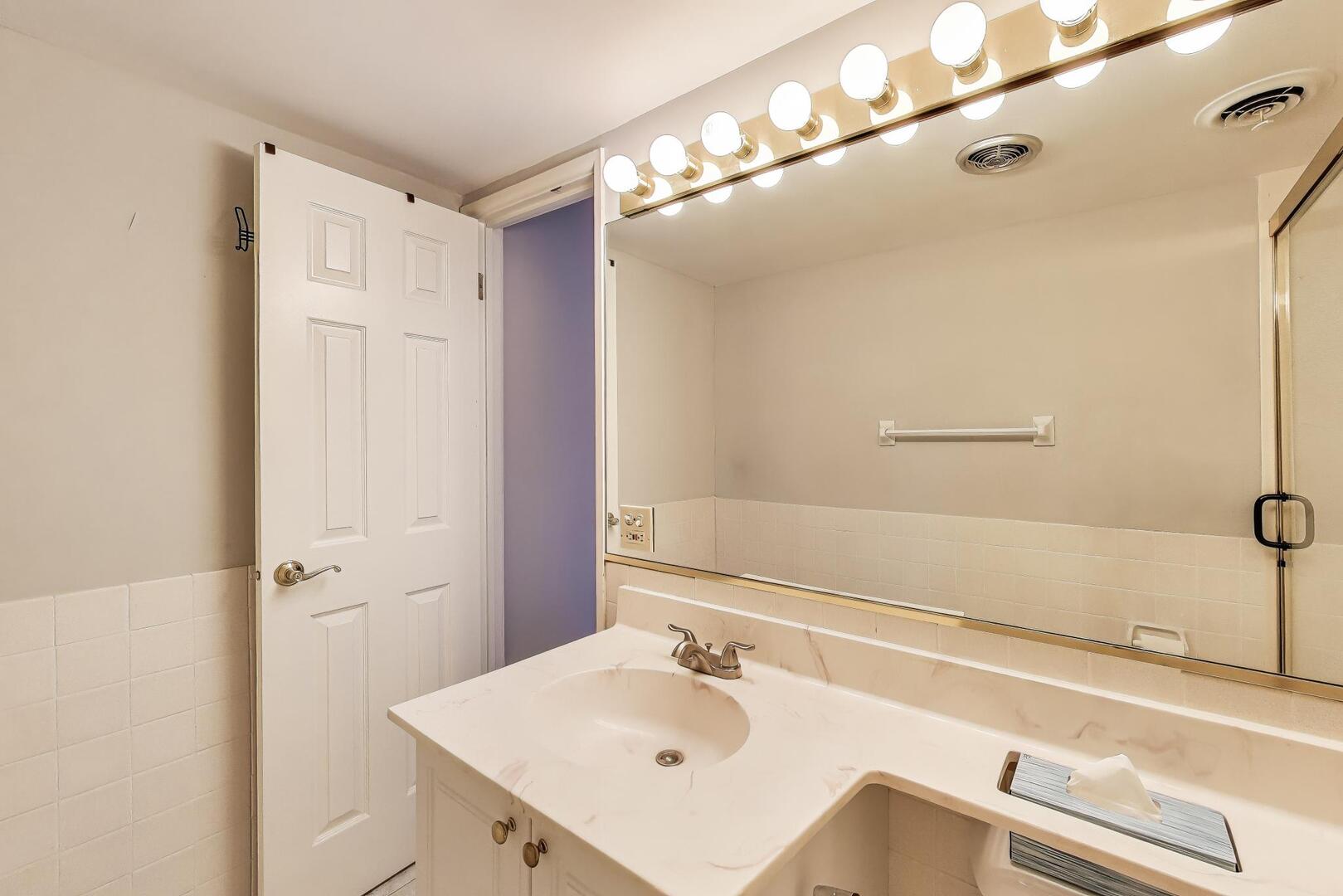 420 Linden Avenue Unit: 502