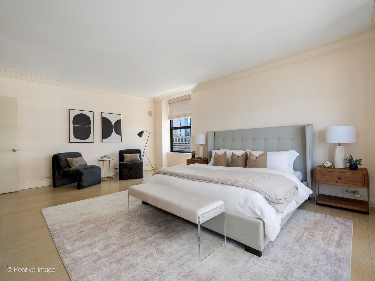 1040 N Lake Shore Drive Unit: 17D