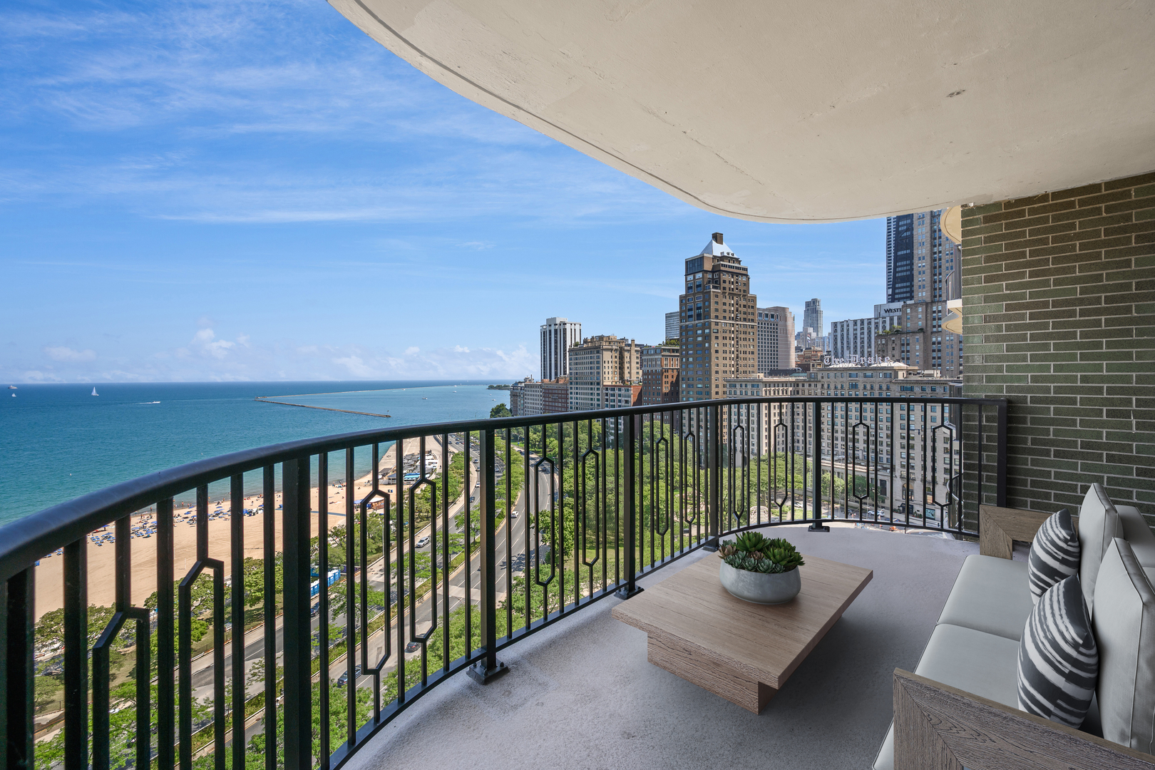 1040 N Lake Shore Drive Unit: 17D