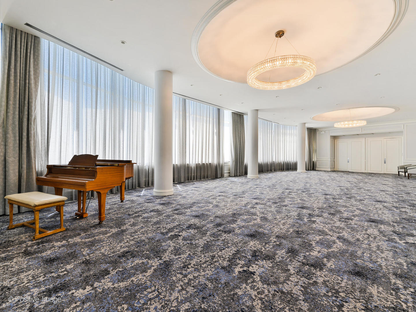 1040 N Lake Shore Drive Unit: 17D