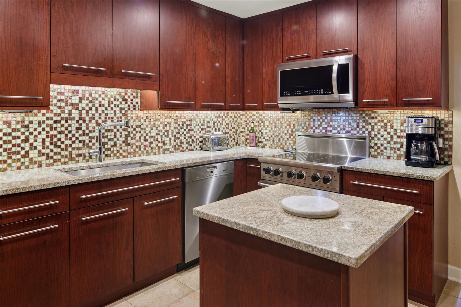 680 N Lake Shore Drive Unit: 501
