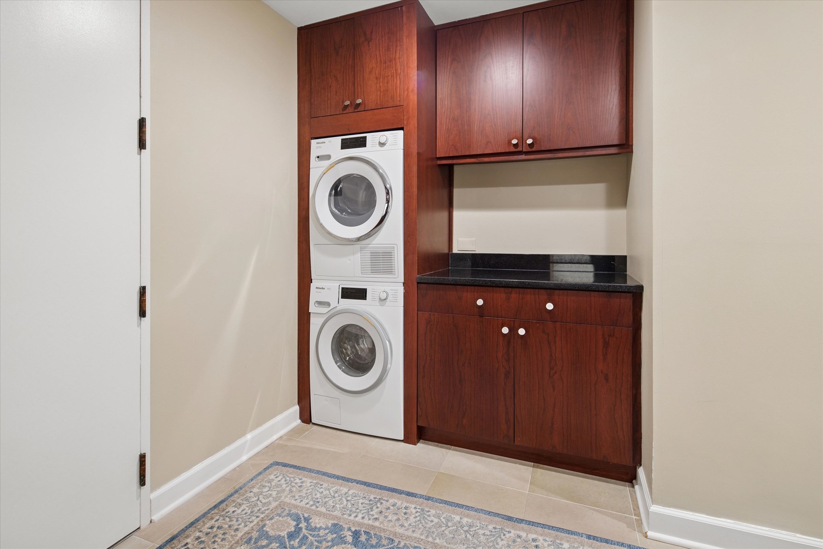 680 N Lake Shore Drive Unit: 501