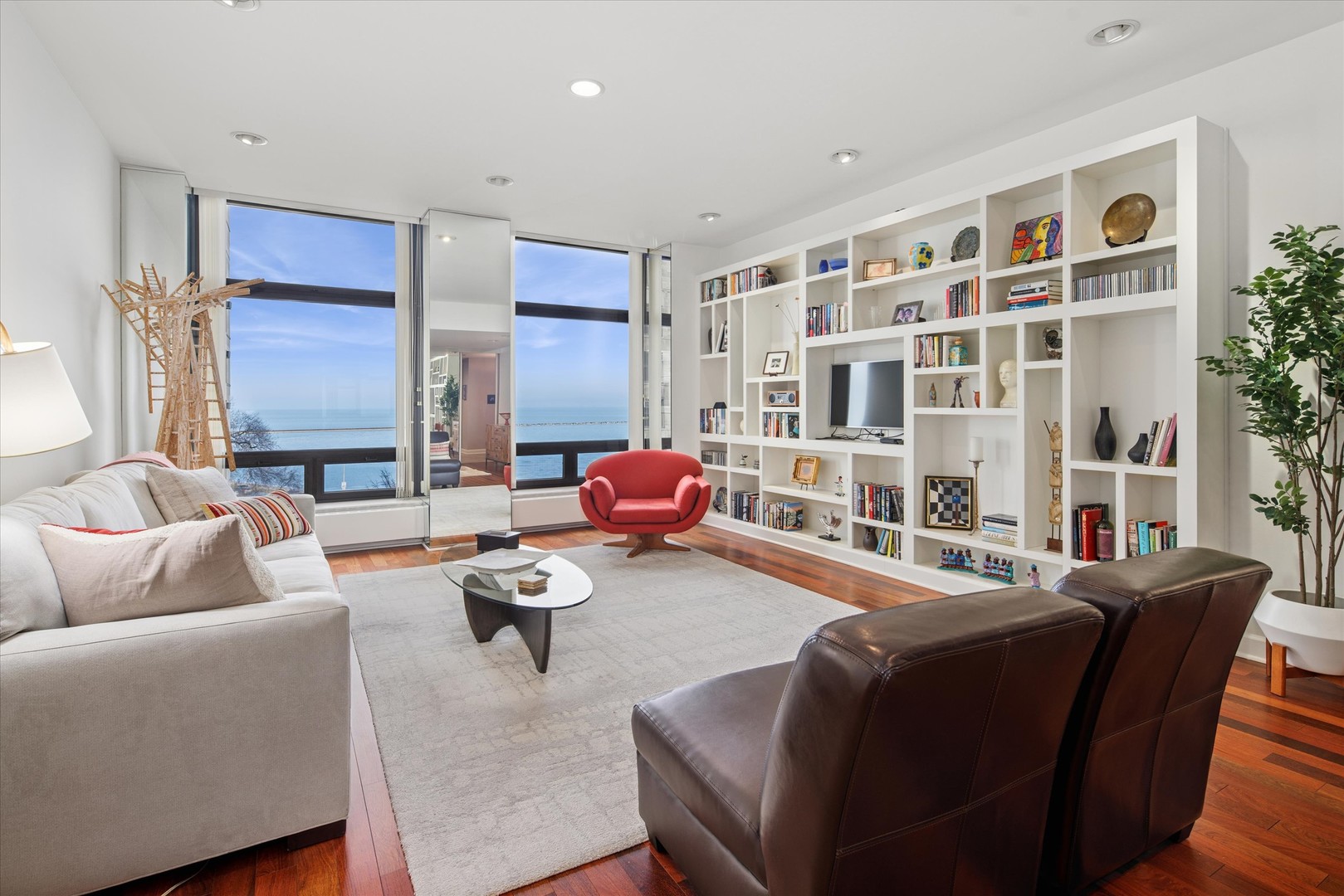 680 N Lake Shore Drive Unit: 501