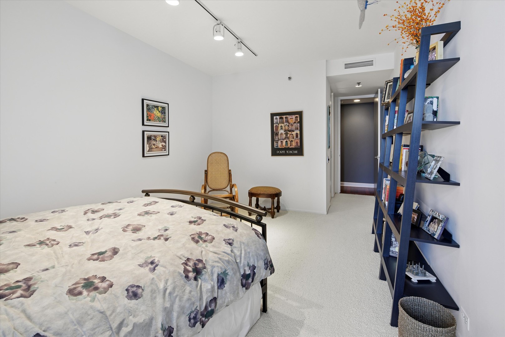 680 N Lake Shore Drive Unit: 501