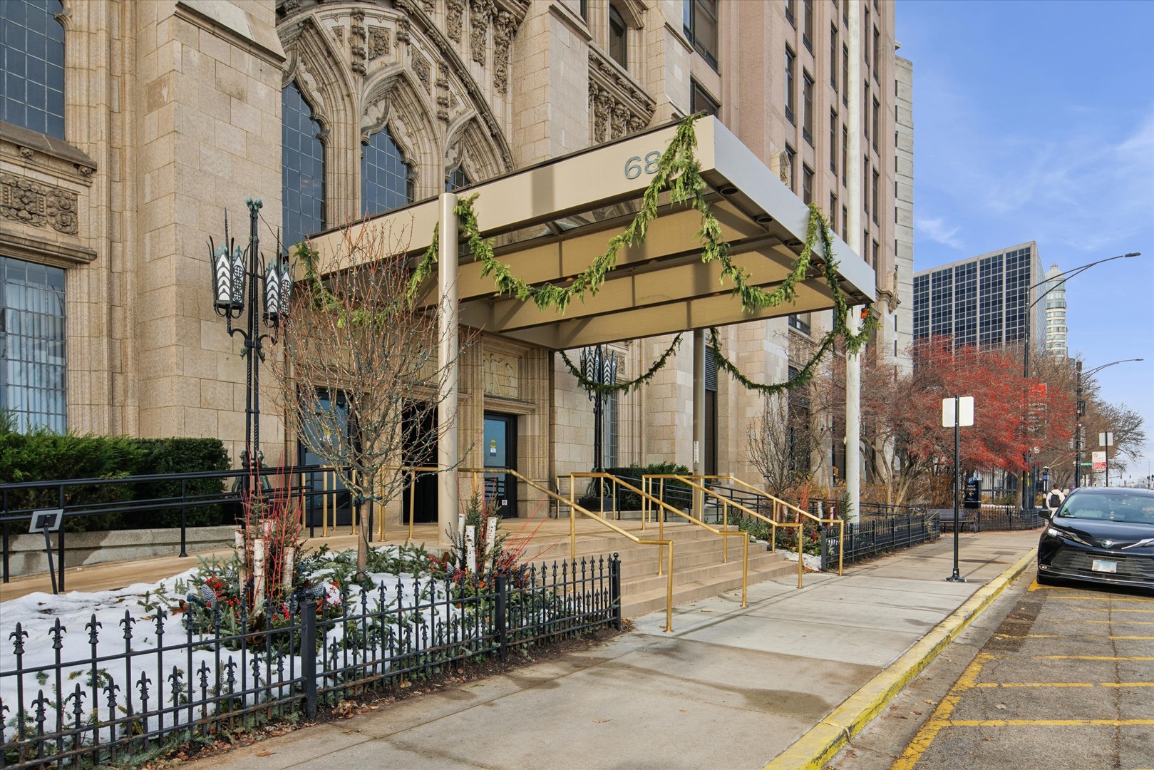 680 N Lake Shore Drive Unit: 501