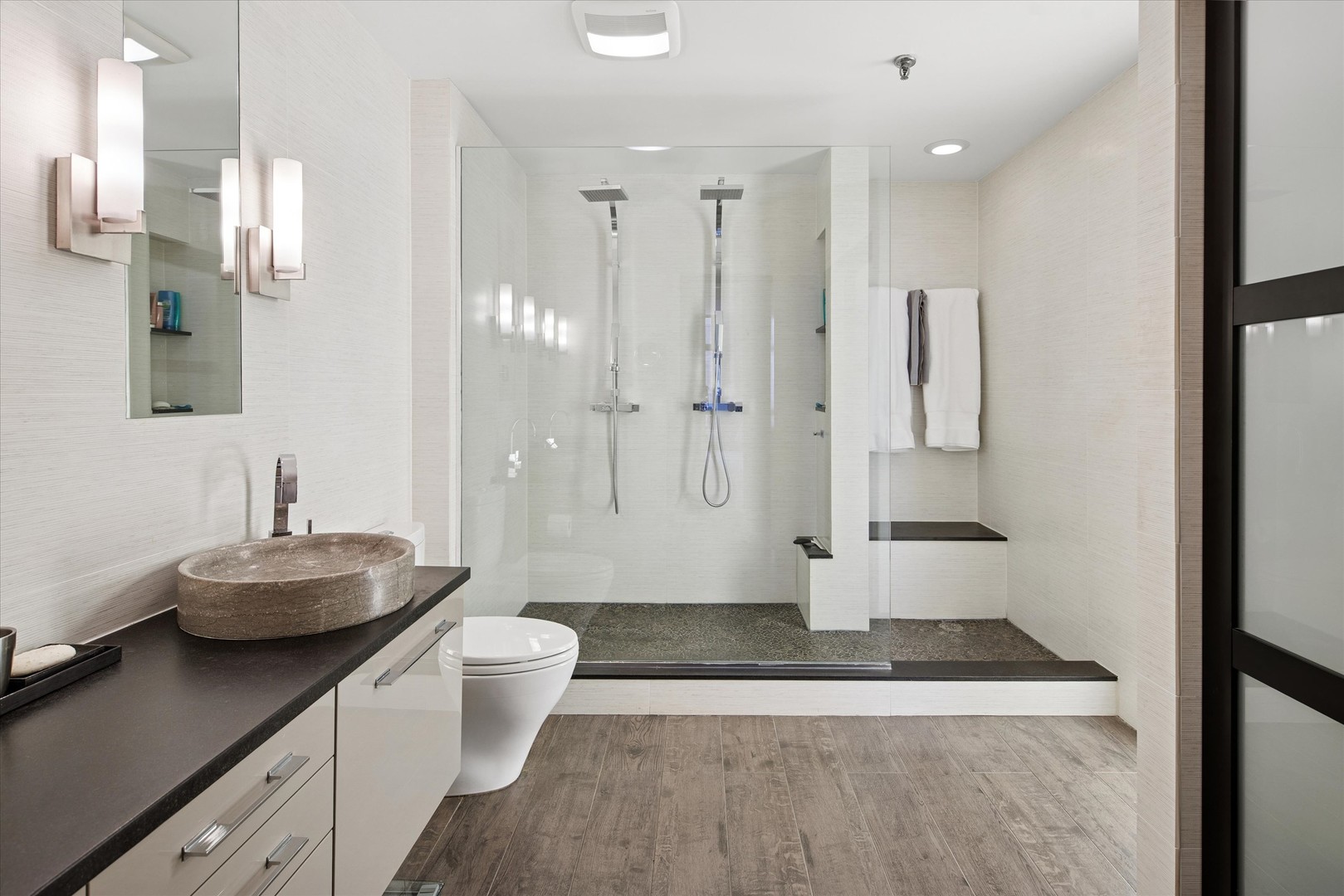 680 N Lake Shore Drive Unit: 501